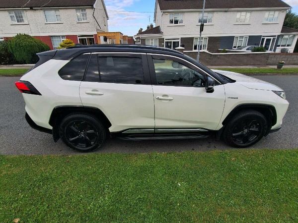 Toyota RAV4 SUV, Petrol Hybrid, 2019, White