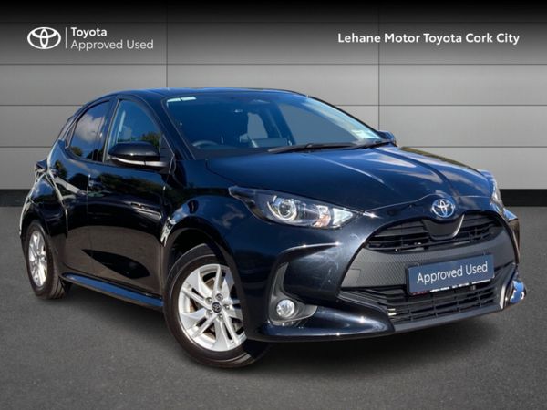 Toyota Yaris Hatchback, Petrol Hybrid, 2024, Black