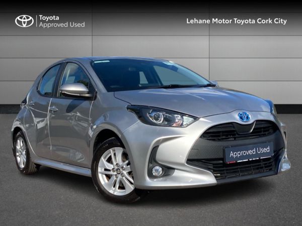 Toyota Yaris Hatchback, Petrol Hybrid, 2022, Grey