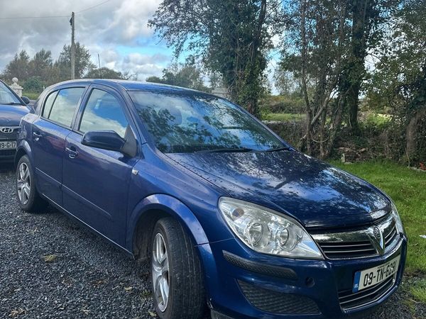 Vauxhall Astra Hatchback, Diesel, 2009, Blue
