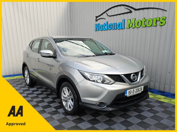 Nissan Qashqai Hatchback, Diesel, 2015, Silver
