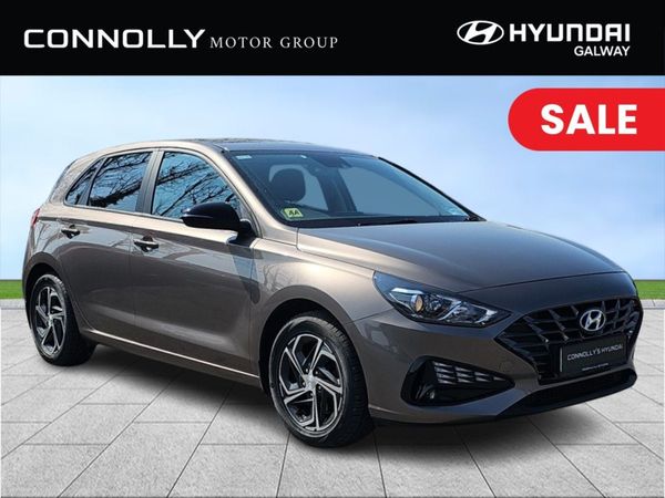 Hyundai i30 Hatchback, Diesel, 2022, Brown