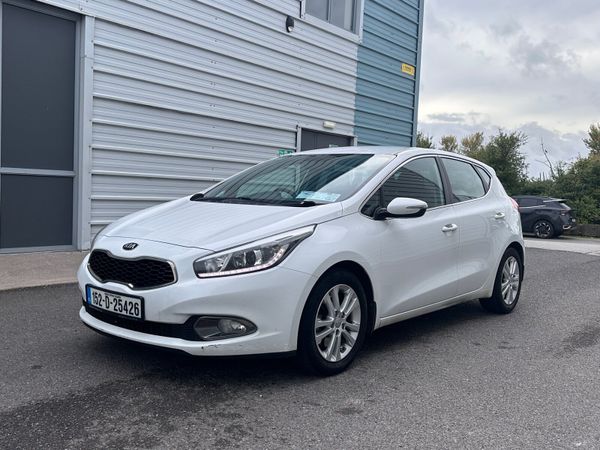 Kia Ceed Hatchback, Diesel, 2015, White
