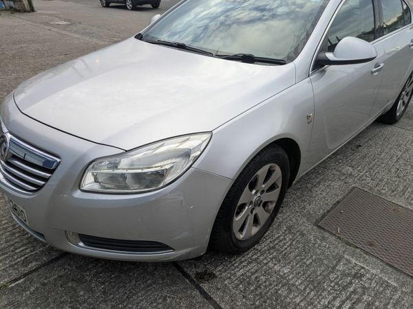 Vauxhall Insignia Hatchback, Diesel, 2009, Silver