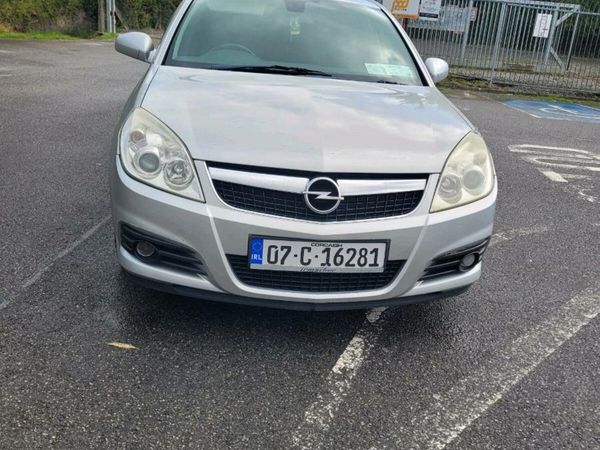 Opel Vectra Hatchback, Petrol, 2007, Silver