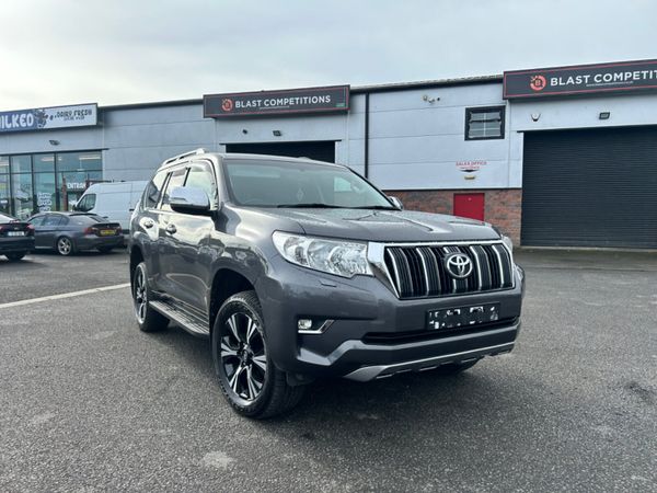 Toyota Land Cruiser Unknown, Unknown, 2016, White