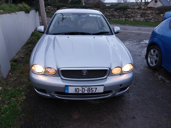 Jaguar X-Type Hatchback, Diesel, 2010, Silver