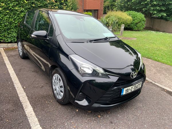 Toyota Yaris Hatchback, Petrol, 2019, Black