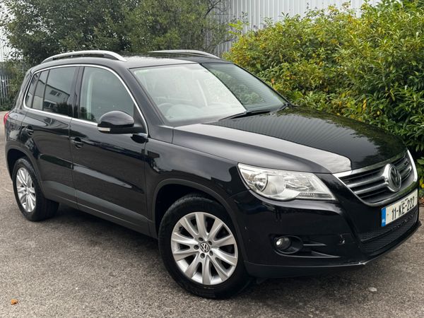 Volkswagen Tiguan SUV, Diesel, 2011, Black