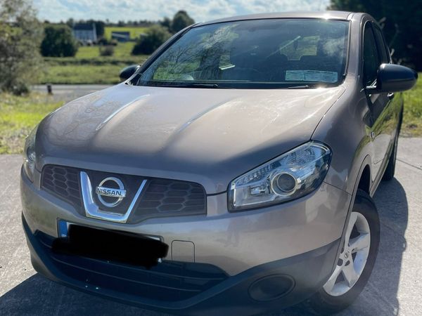 Nissan Qashqai MPV, Diesel, 2013, Brown