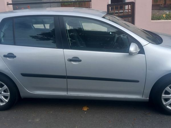 Volkswagen Golf Hatchback, Petrol, 2004, Silver