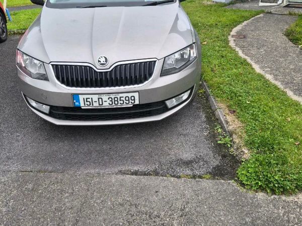Skoda Octavia Estate, Diesel, 2015, Beige