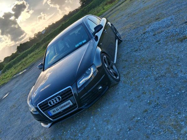 Audi A4 Saloon, Diesel, 2010, Black