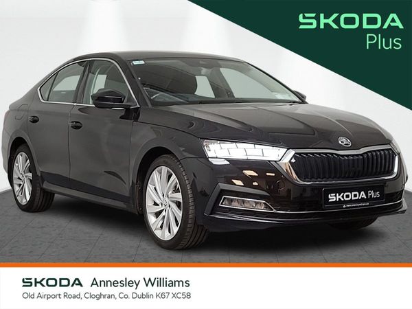 Skoda Octavia Saloon, Petrol, 2023, Black