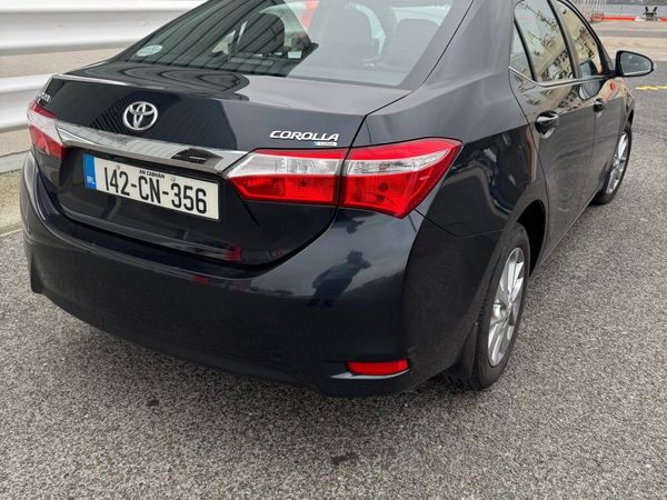 Toyota Corolla Saloon, Diesel, 2014, Black