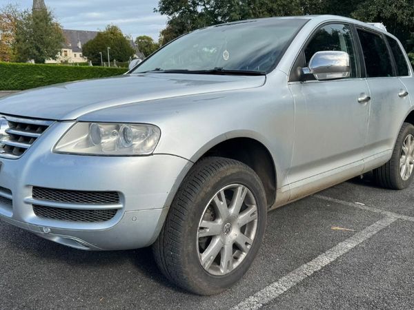 Volkswagen Touareg SUV, Diesel, 2005, Silver
