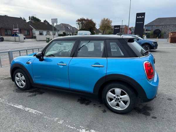 Mini Cooper Hatchback, Petrol, 2018, Blue