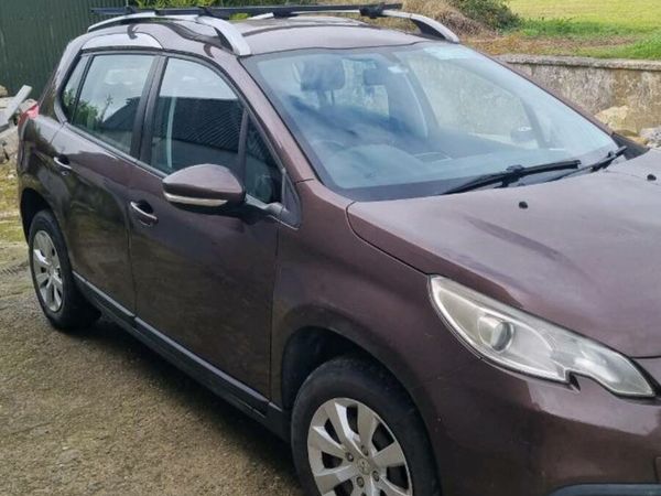 Peugeot 2008 Hatchback, Diesel, 2014, Brown