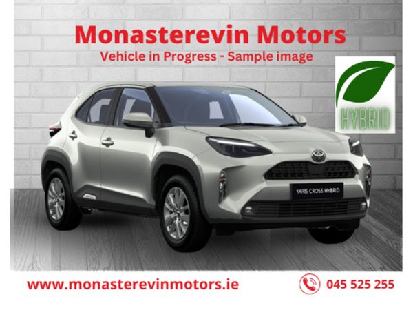 Toyota Yaris Cross Hatchback, Petrol Hybrid, 2025, Grey