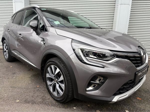 Renault Captur Hatchback, Petrol, 2021, Grey