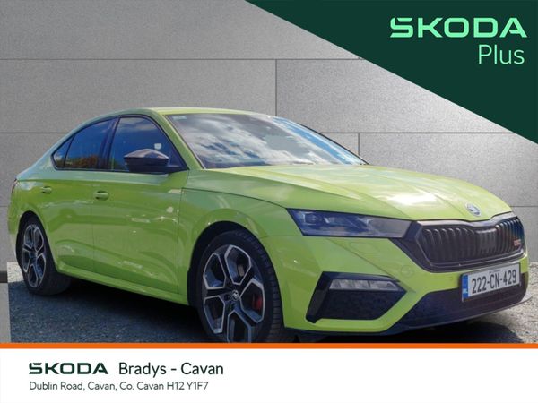 Skoda Octavia Hatchback, Diesel, 2022, Green