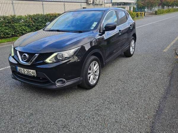 Nissan Qashqai Hatchback, Petrol, 2014, Black