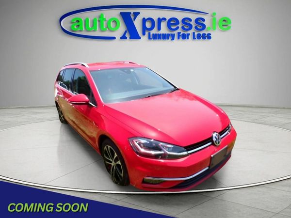 Volkswagen Golf Estate, Petrol, 2020, Red