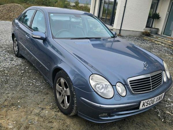 Mercedes-Benz E-Class Saloon, Diesel, 2006, Blue