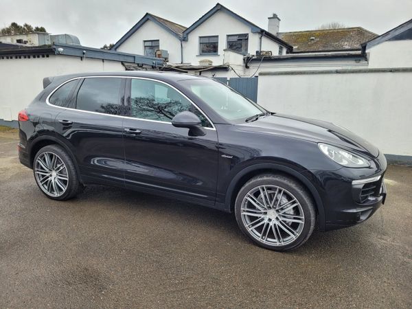Porsche Cayenne SUV, Diesel, 2015, Black