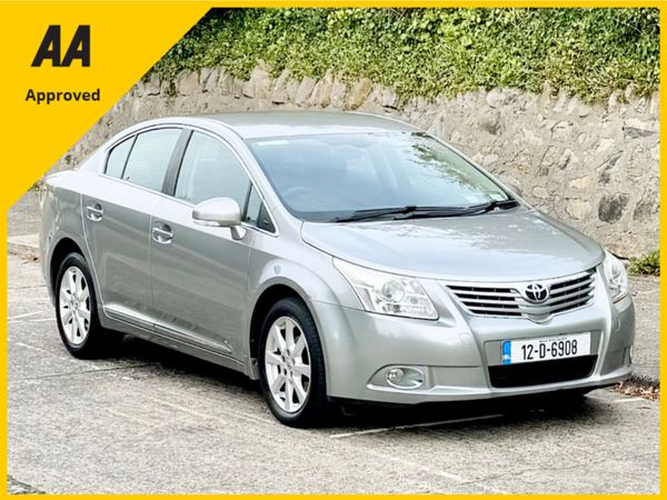 Toyota Avensis Saloon, Diesel, 2012, Grey