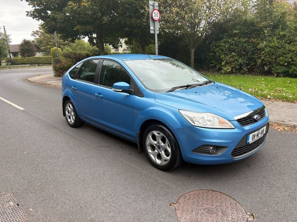 Ford Focus Hatchback, Petrol, 2009, Blue