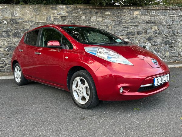 Nissan Leaf Hatchback, Electric, 2017, Red
