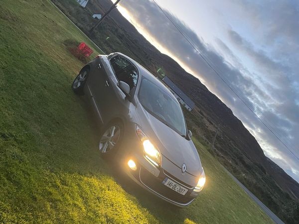 Renault Megane Hatchback, Diesel, 2014, Brown