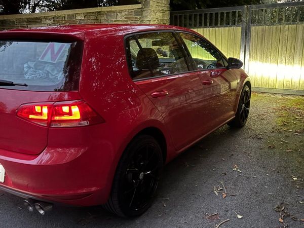 Volkswagen Golf Estate, Petrol, 2014, Red