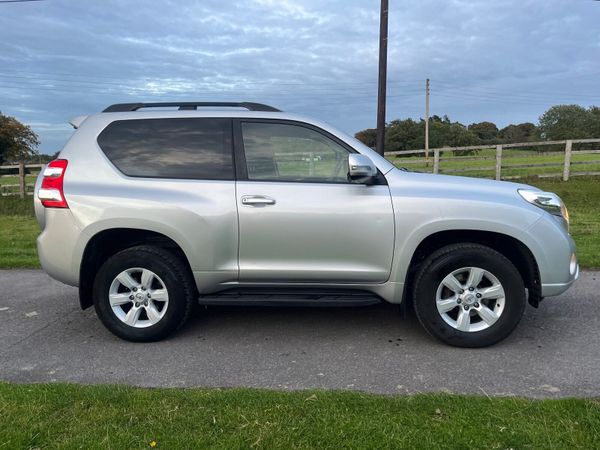 Toyota Land Cruiser SUV, Diesel, 2016, Grey