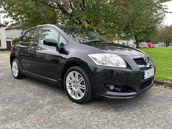 Toyota Auris Hatchback, Petrol, 2008, Black