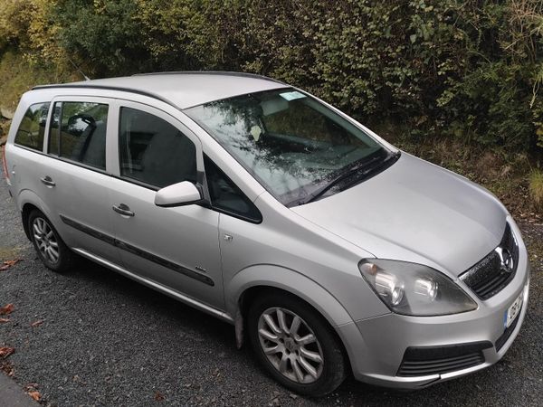 Opel Zafira MPV, Petrol, 2008, Silver