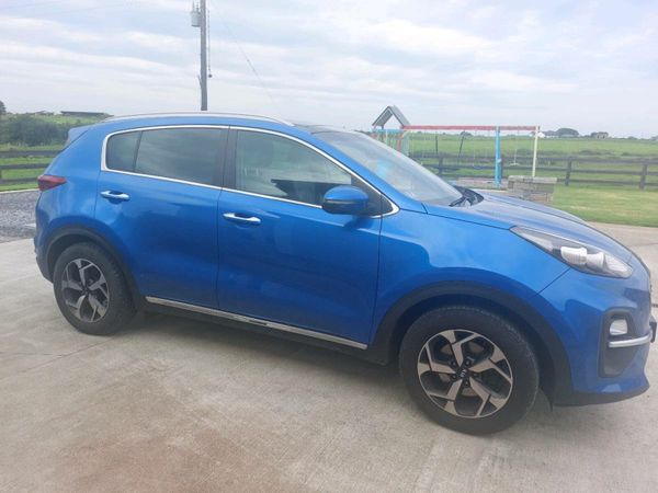Kia Sportage SUV, Diesel Hybrid, 2021, Blue