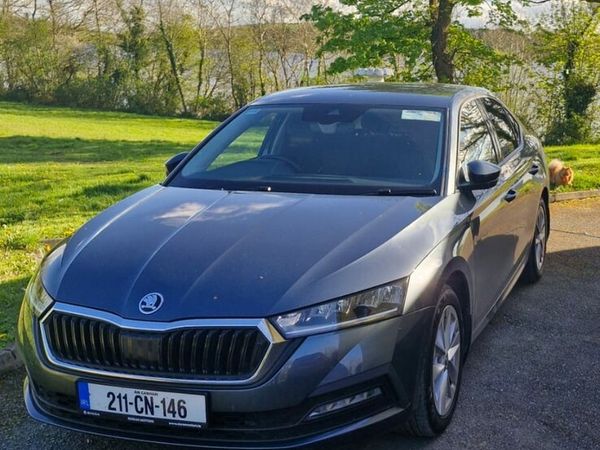 Skoda Octavia Saloon, Diesel, 2021, Grey