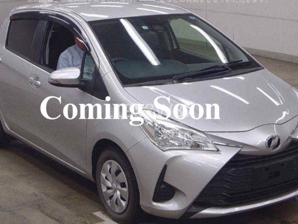Toyota Vitz Hatchback, Petrol, 2017, Silver