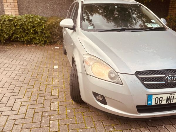 Kia Ceed Estate, Diesel, 2008, Silver