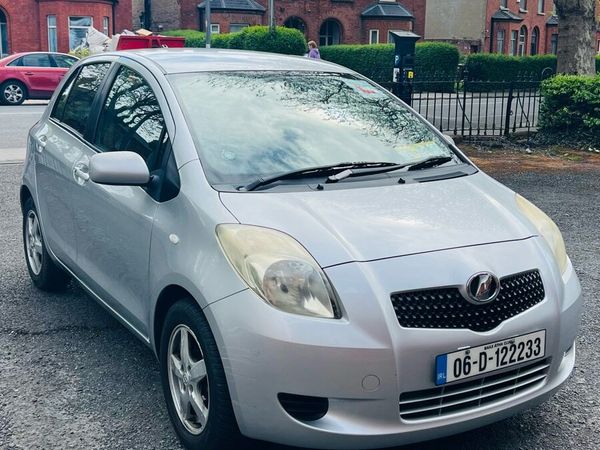 Toyota Vitz Hatchback, Petrol, 2006, Silver