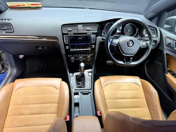 Volkswagen Golf Hatchback, Petrol, 2015, Grey