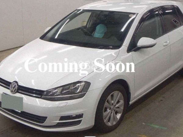 Volkswagen Golf Hatchback, Petrol, 2014, White