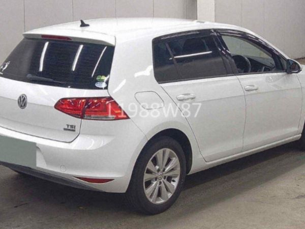 Volkswagen Golf Hatchback, Petrol, 2014, White