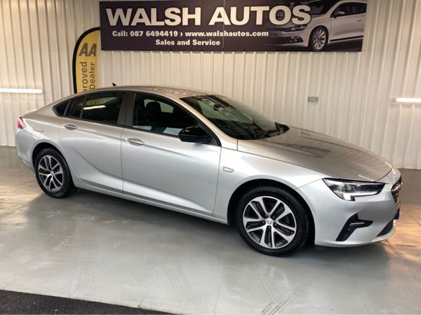 Opel Insignia Hatchback, Diesel, 2021, Grey