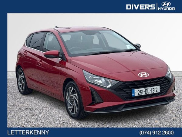 Hyundai i20 Hatchback, Petrol, 2025, Red