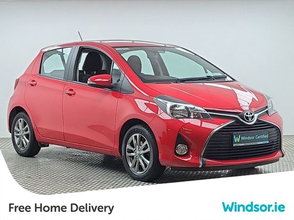 Toyota Yaris Hatchback, Petrol, 2016, Red