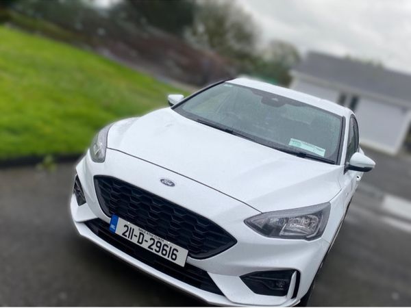 Ford Focus Hatchback, Diesel, 2021, White