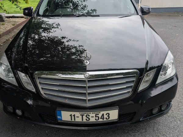Mercedes-Benz E-Class Saloon, Diesel, 2011, Black
